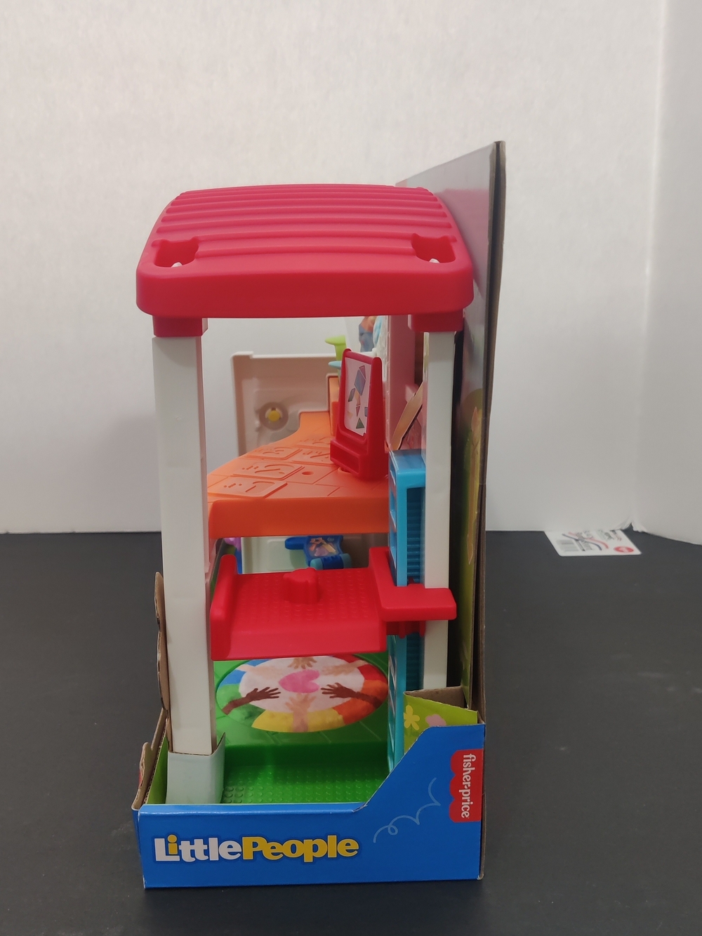 Fisher Price Little People PLAY FOR ALL School NEW IN PACKAGE - Picture 3 of 6